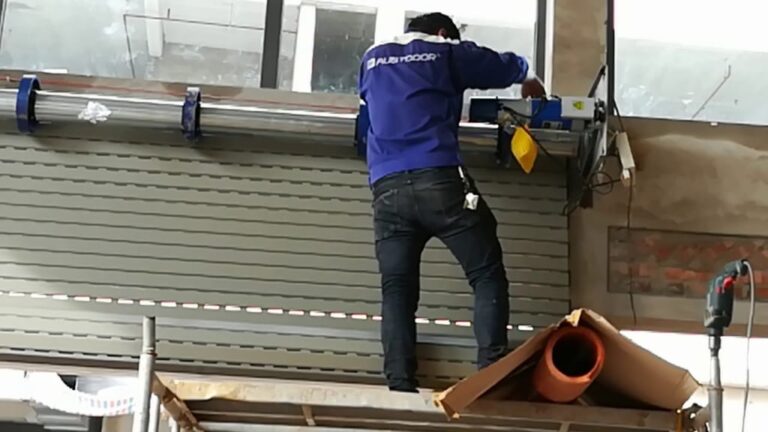 Hướng Dẫn Kiểm Tra Cửa Cuốn Trước Khi Sửa